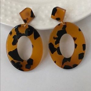 Gorgeous Acrylic Earrings in Amber & Dark Brown